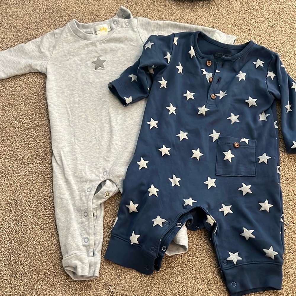 2 star onsies